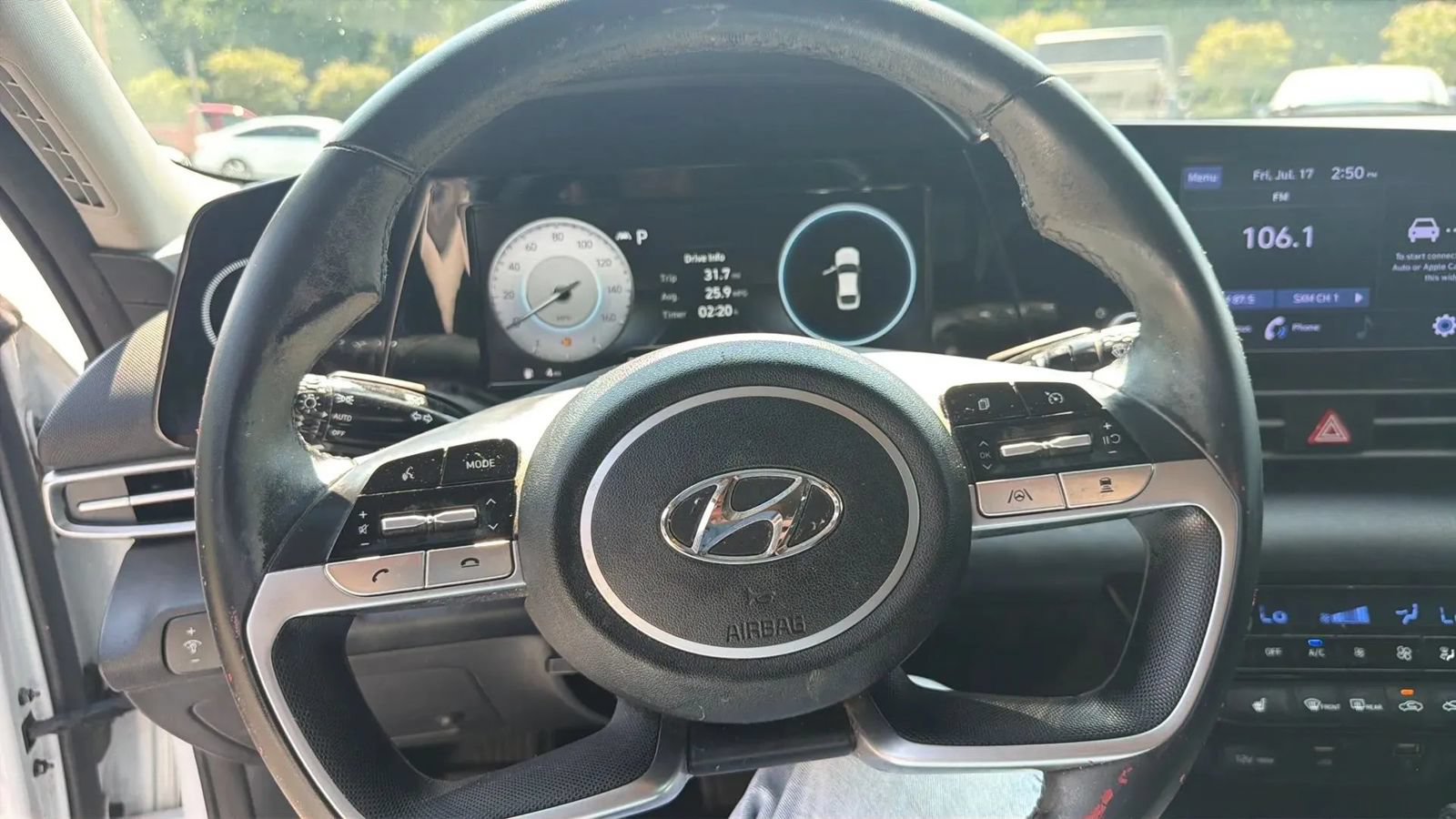 Used 2021 Hyundai Elantra SEL w/ Convenience Package FWD image 12