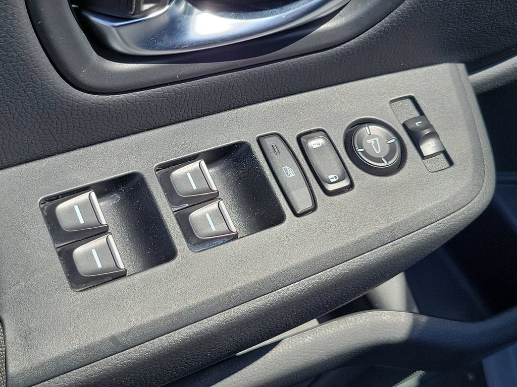Used 2024 Honda Pilot Sport image 23