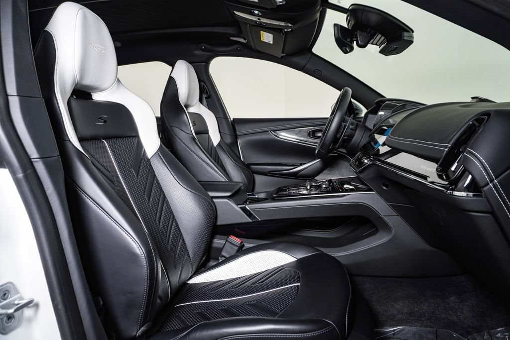 Used 2026 Aston Martin DBX 707 AWD/4WD image 18