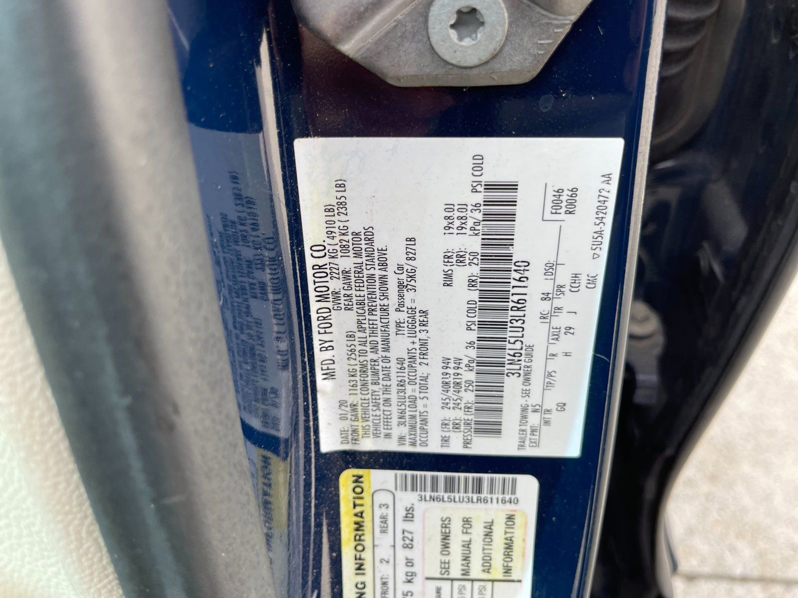 Used 2020 Lincoln MKZ Reserve w/ Luxury Package FWD image 10