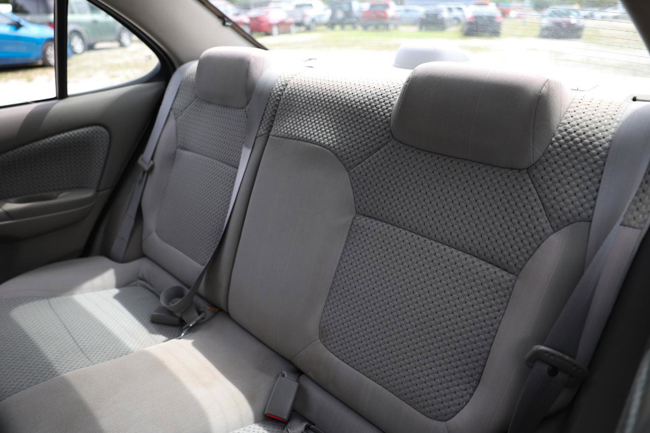 Used 2004 Nissan Sentra S FWD image 8