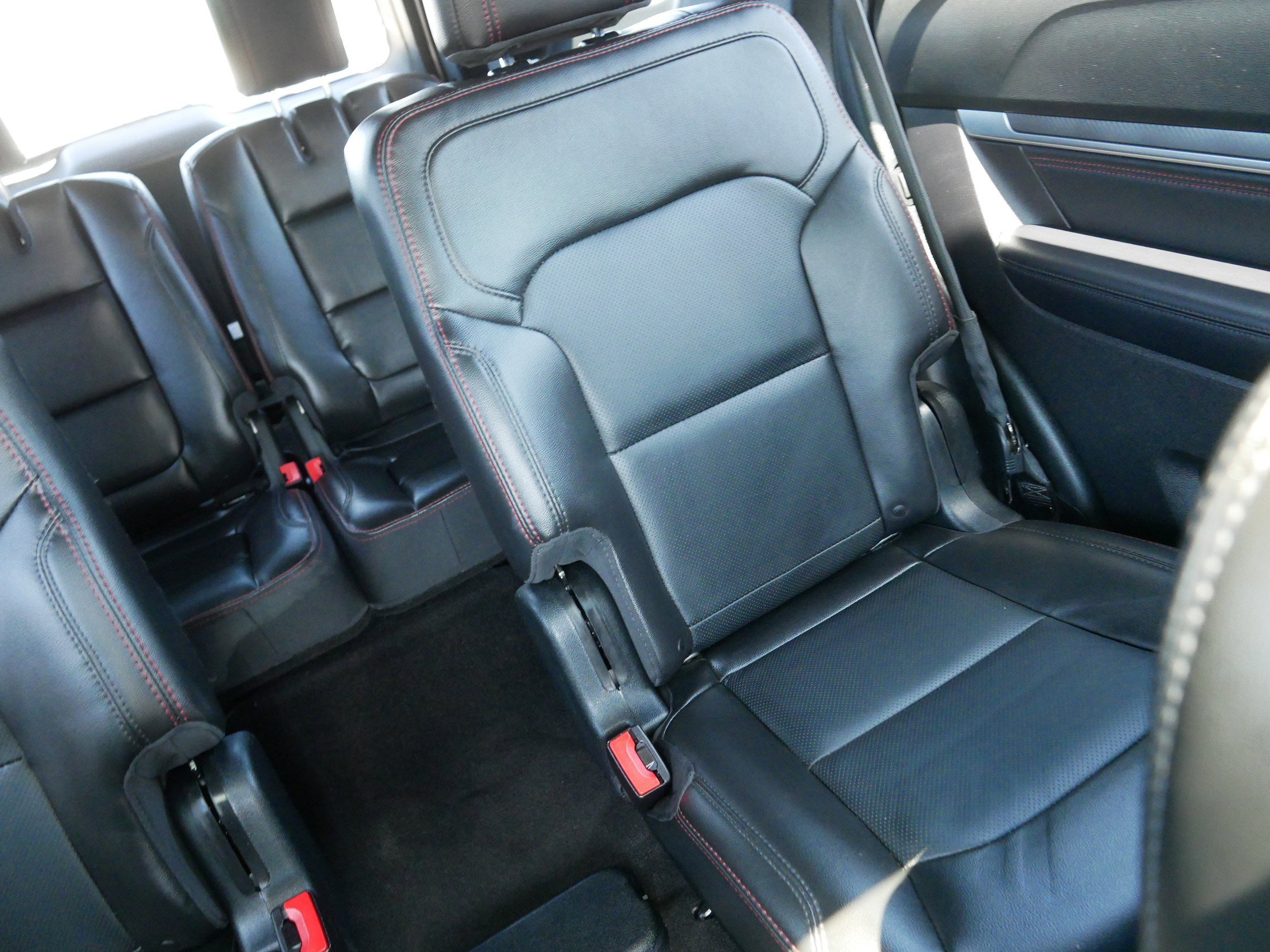 Used 2018 Ford Explorer Sport w/ Equipment Group 401A AWD/4WD image 14