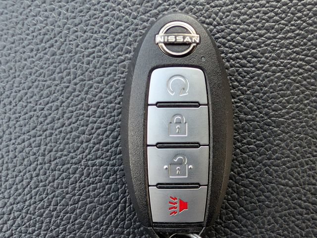 Used 2024 Nissan Titan PRO-4X w/ Pro-4x Convenience Package AWD/4WD image 29