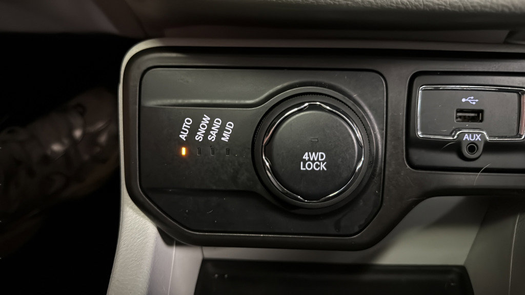 Used 2021 Jeep Renegade Limited w/ Sun & Sound Group image 30