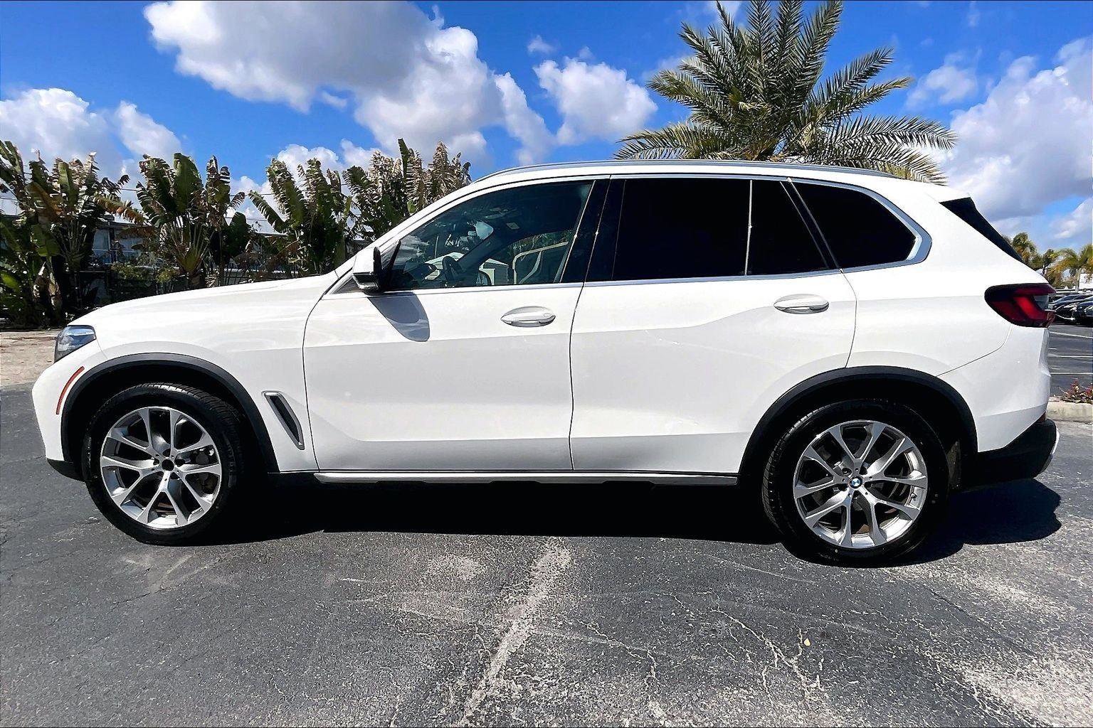 Used 2021 BMW X5 xDrive40i w/ Premium Package AWD/4WD image 29