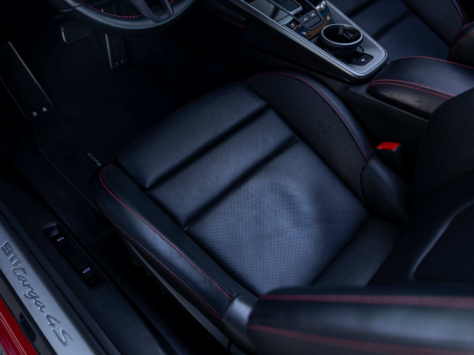 Certified 2021 Porsche 911 AWD/4WD image 40