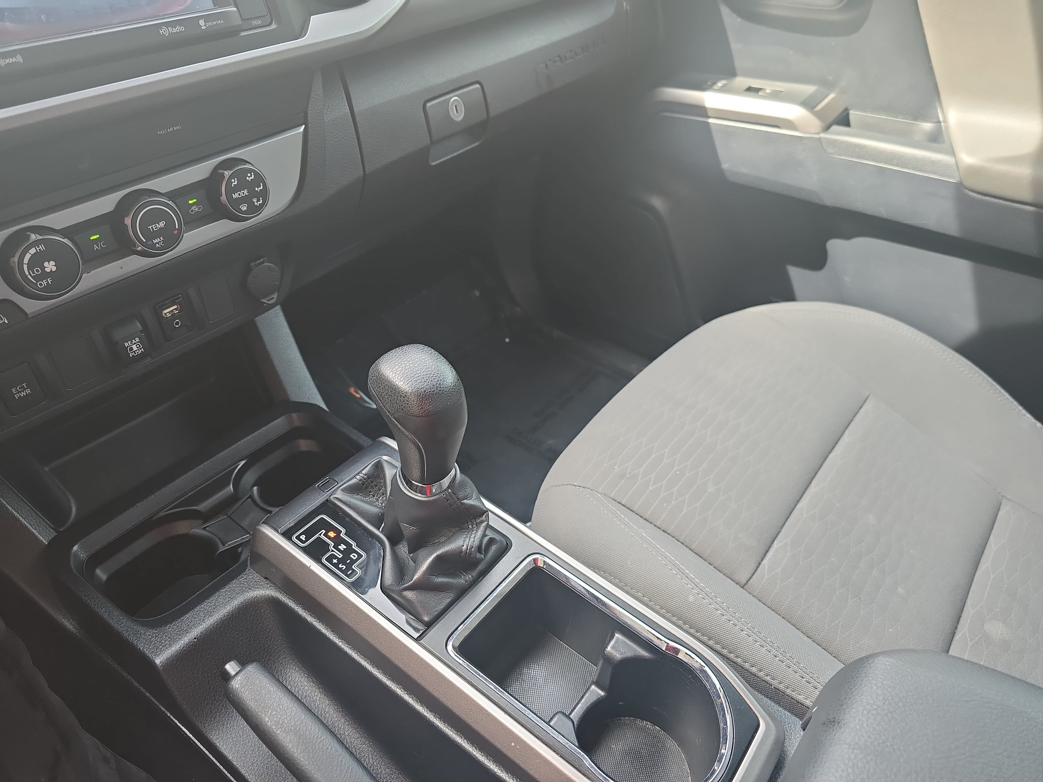 Used 2019 Toyota Tacoma SR5 RWD image 21