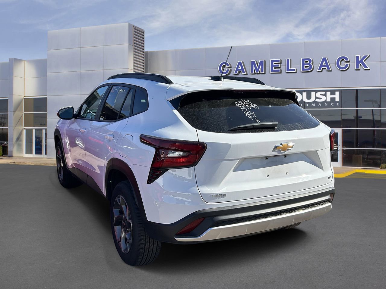 Used 2025 Chevrolet Trax LT image 6