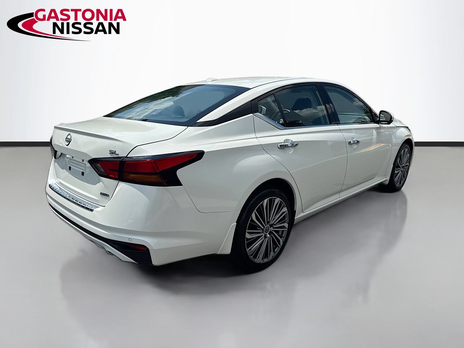 Used 2023 Nissan Altima 2.5 SL AWD/4WD image 9