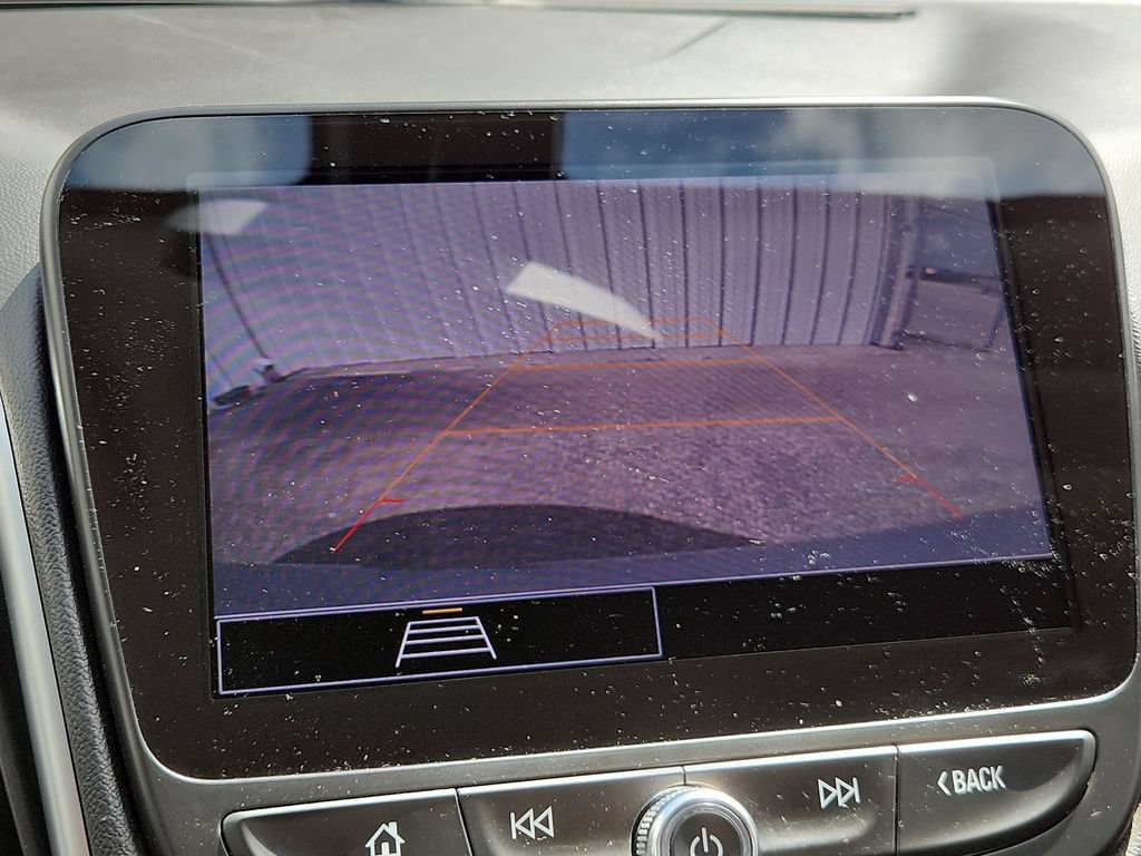 Used 2022 Chevrolet Malibu LT FWD image 9