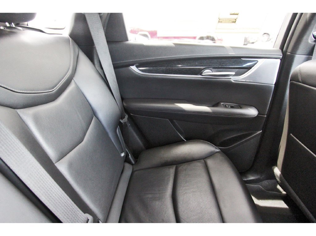 Used 2023 Cadillac XT5 Premium Luxury FWD image 11