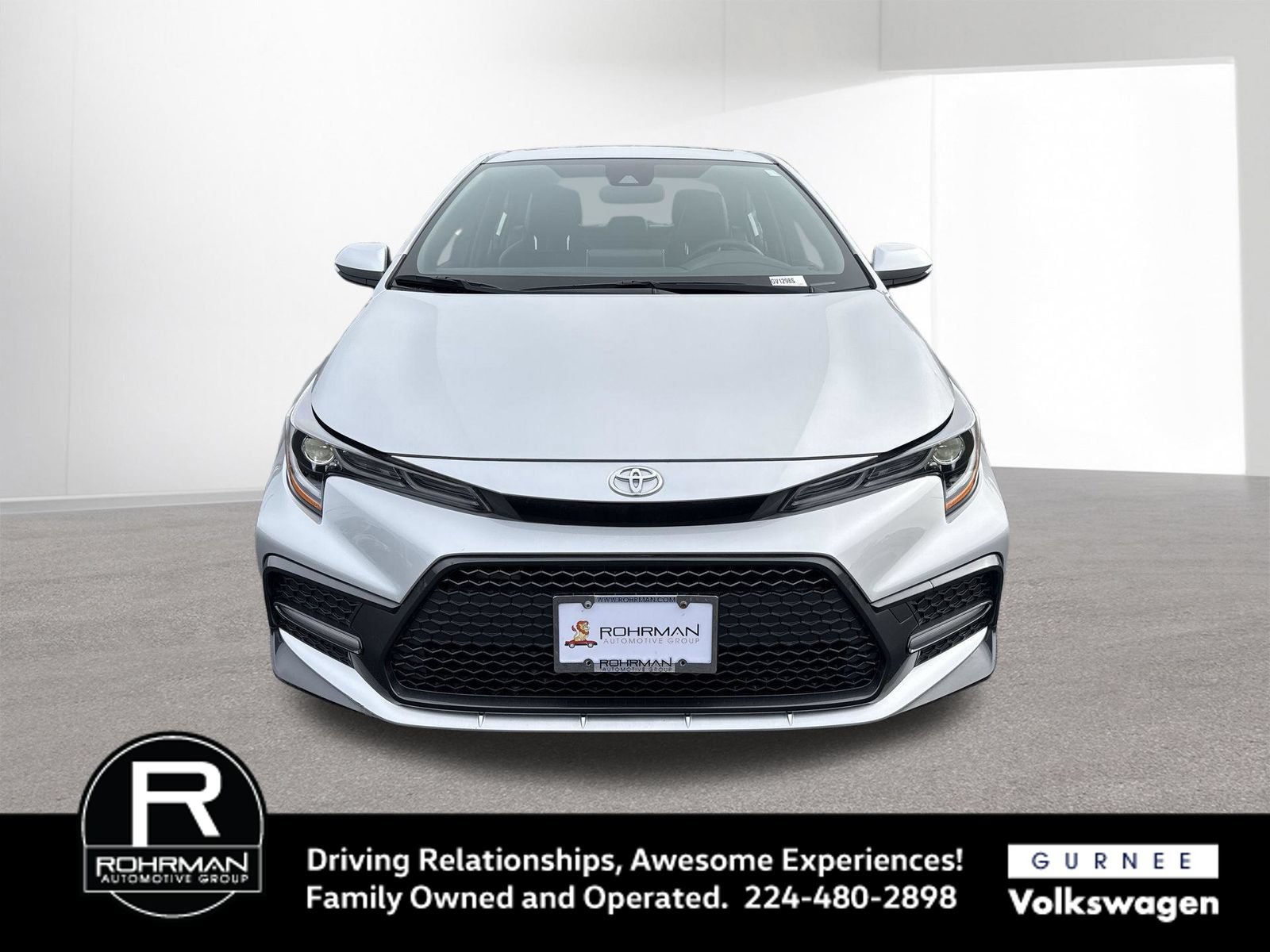 Used 2022 Toyota Corolla XSE FWD image 3