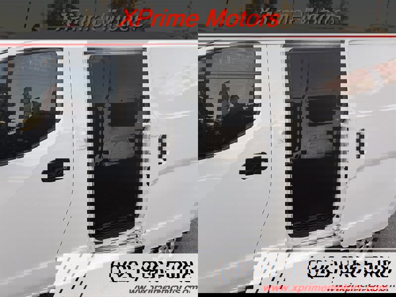 Used 2021 Nissan NV200 SV w/ Back Door Glass Package image 11