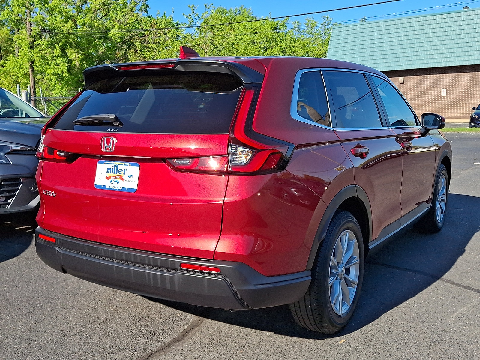 Used 2023 Honda CR-V EX image 6