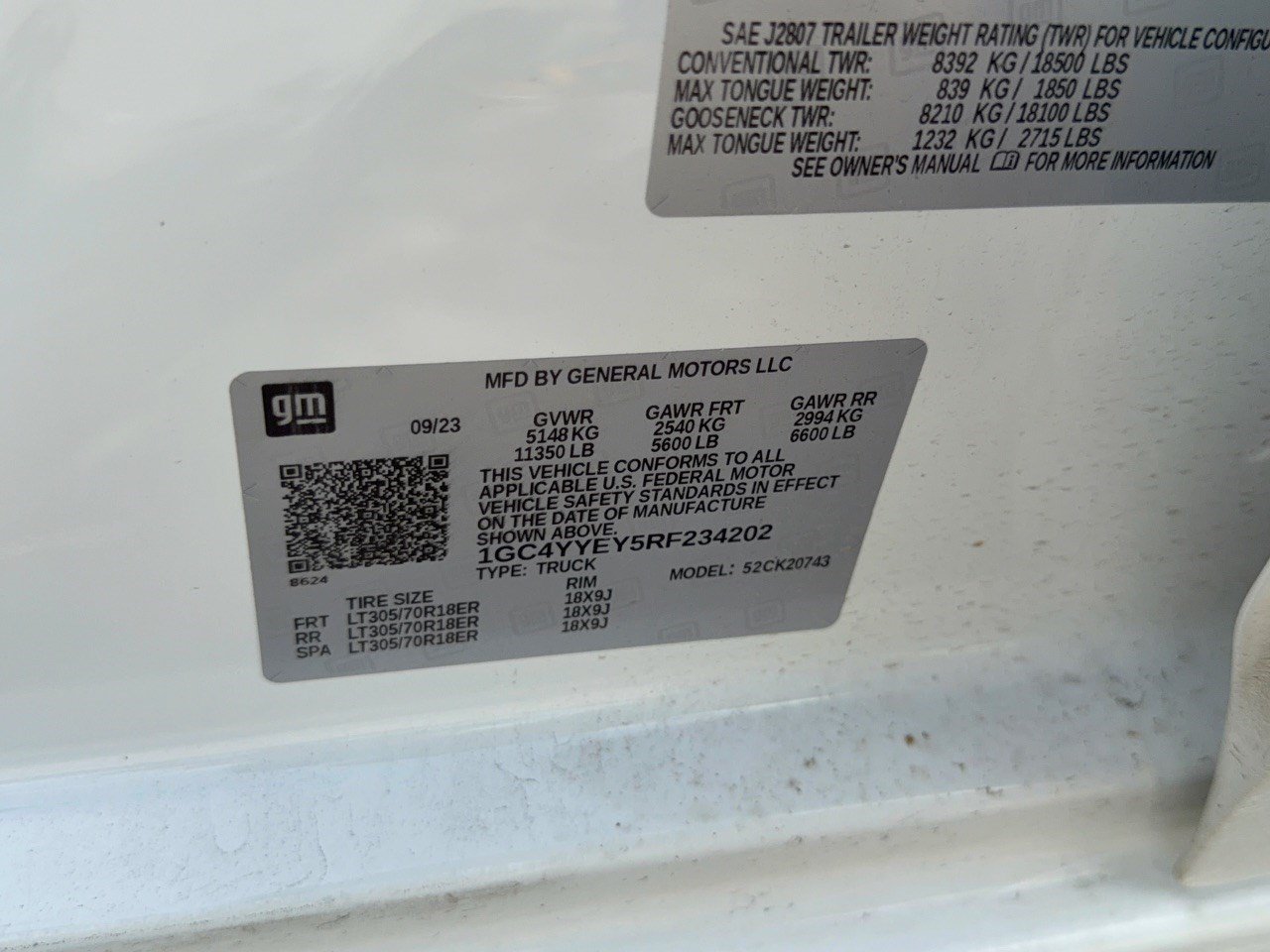 Certified 2024 Chevrolet Silverado 2500 ZR2 AWD/4WD image 31