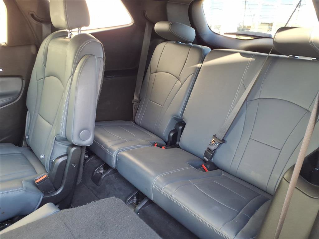 Used 2023 Buick Enclave Essence w/ Experience Buick Package FWD image 21