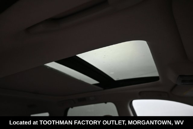 Used 2022 Nissan Pathfinder Platinum w/ Cargo Package AWD/4WD image 13