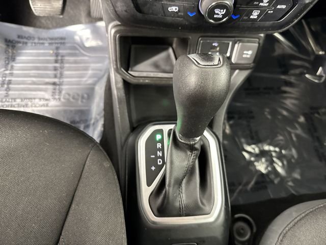 Used 2020 Jeep Renegade Altitude FWD image 16