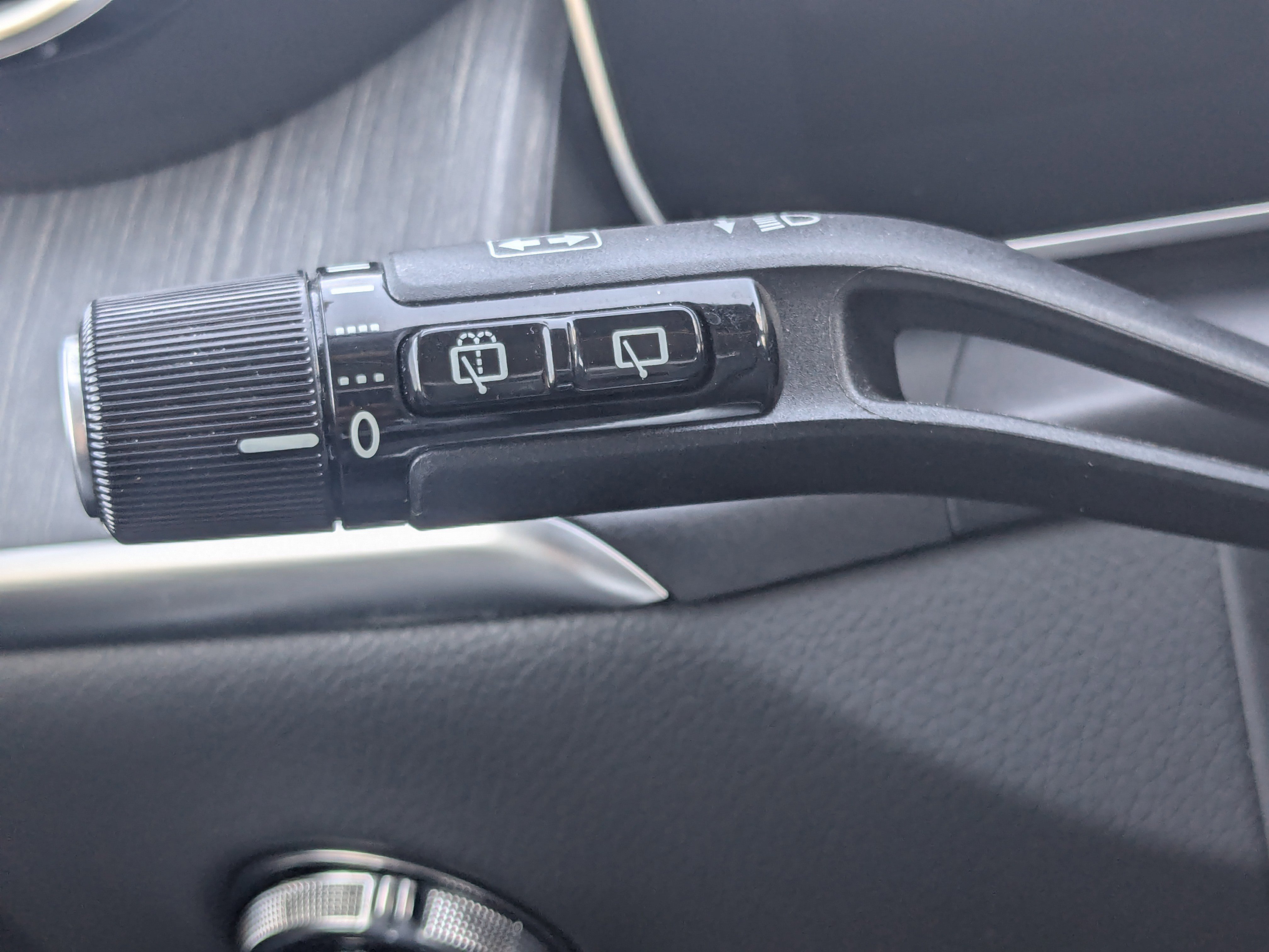 Used 2025 Mercedes-Benz GLC 43 AMG 4MATIC image 33