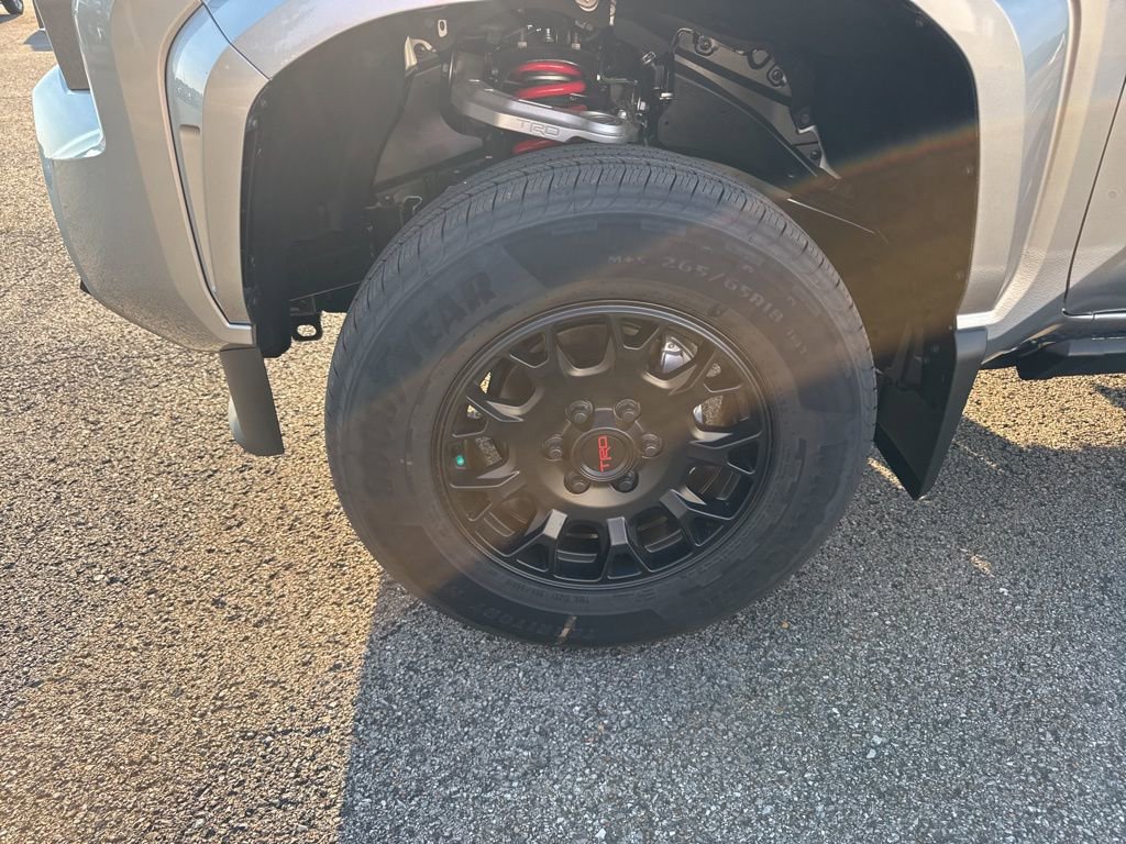 New 2025 Toyota Tacoma SR5 AWD/4WD image 10