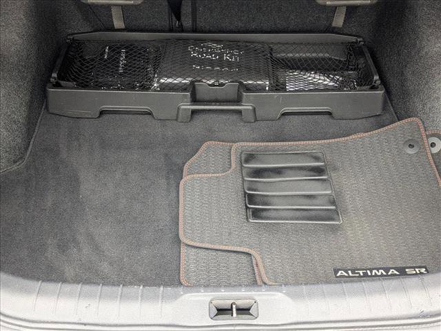 Used 2023 Nissan Altima 2.5 SR w/ SR Premium Package image 6