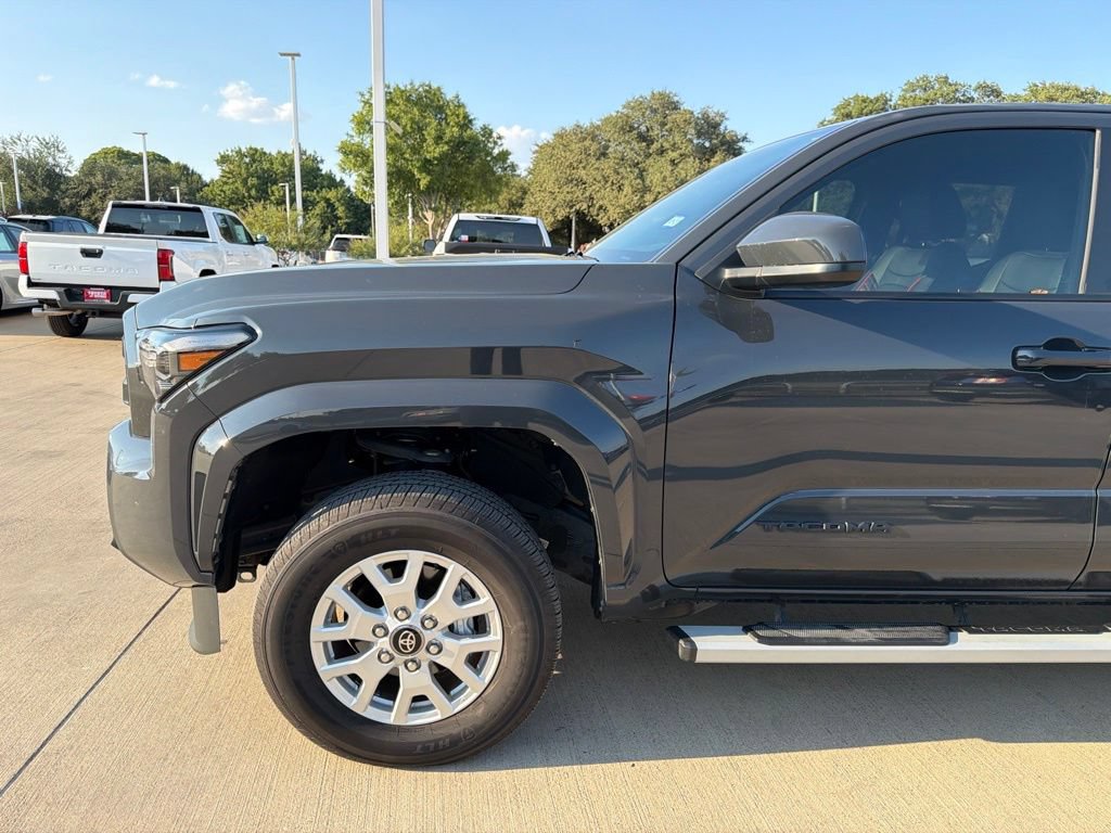Used 2025 Toyota Tacoma SR5 RWD image 2