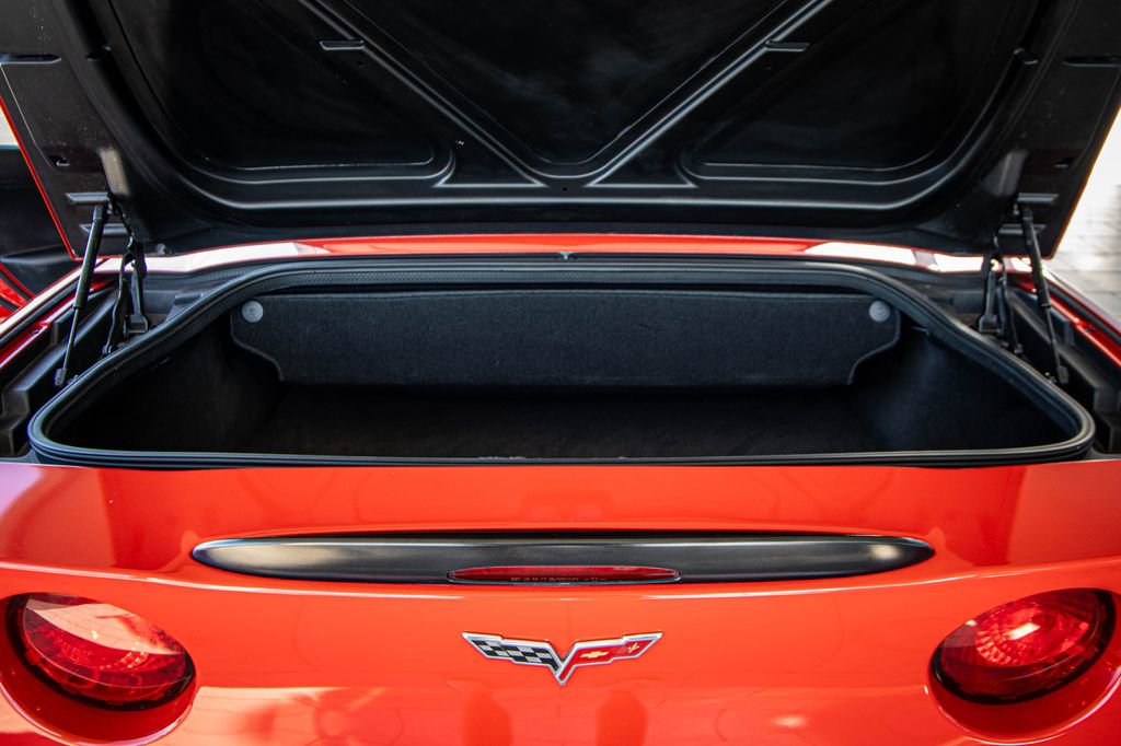 Used 2011 Chevrolet Corvette Grand Sport w/ Preferred Equipment Group image 27