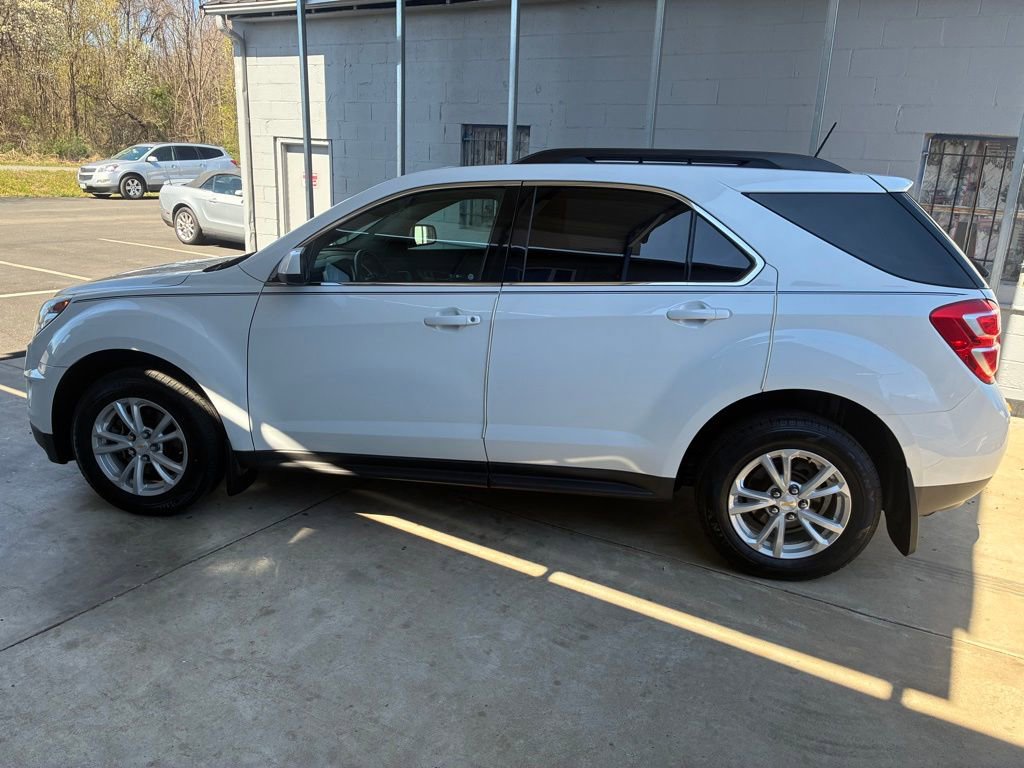 Used 2017 Chevrolet Equinox LT image 8