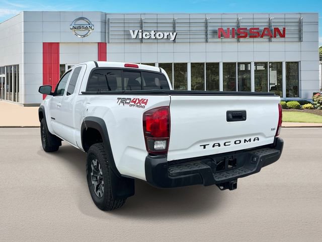 Used 2018 Toyota Tacoma TRD Off-Road w/ Technology Package AWD/4WD image 5