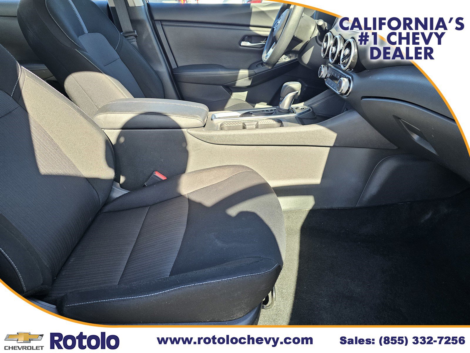 Used 2025 Nissan Sentra SV FWD image 11