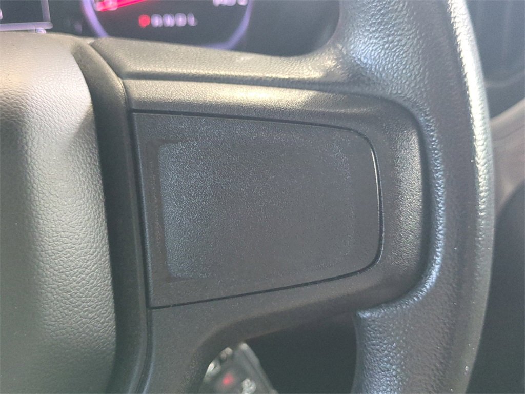 Used 2020 Chevrolet Silverado 1500 Custom w/ Custom Convenience Package image 28