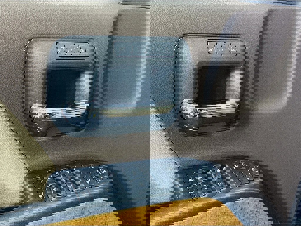 Used 2017 GMC Sierra 1500 SLT image 12