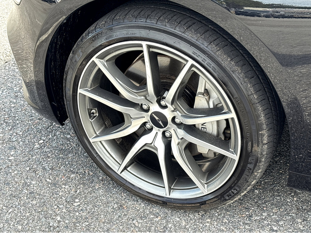 Used 2025 Genesis G70 2.5T image 23