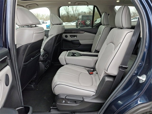 Used 2023 Honda Pilot Elite image 14