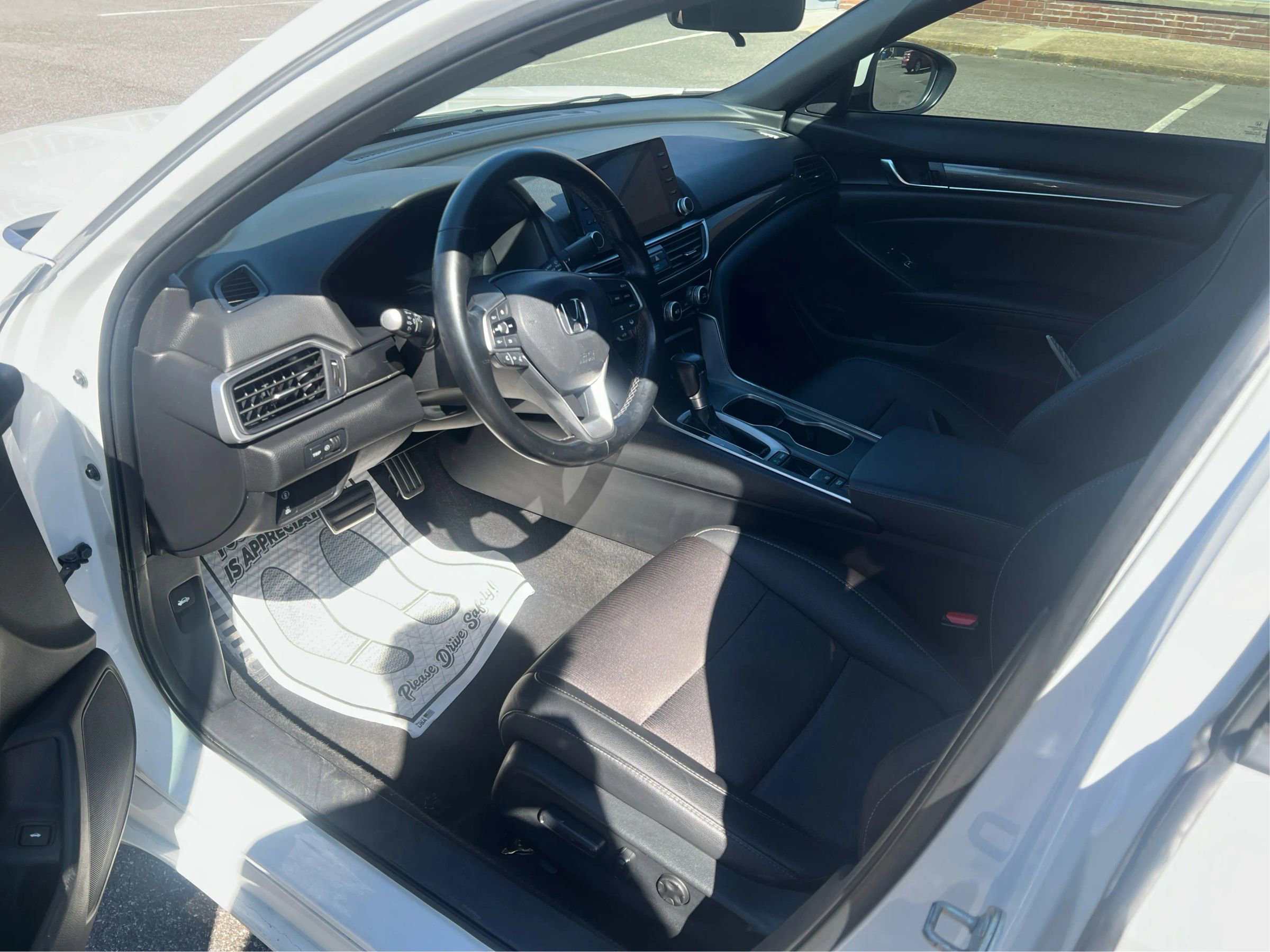 Used 2020 Honda Accord Sport image 11