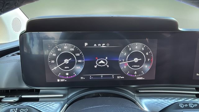 Used 2024 Kia Carnival SX Prestige image 15