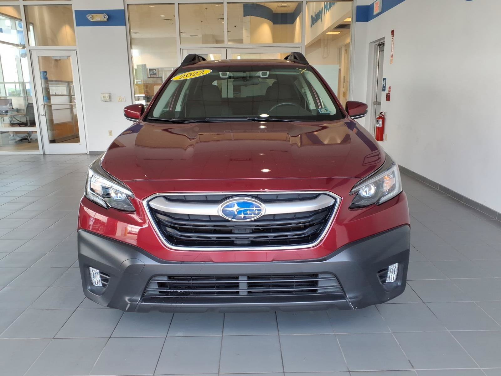 Used 2022 Subaru Outback Premium AWD/4WD image 2