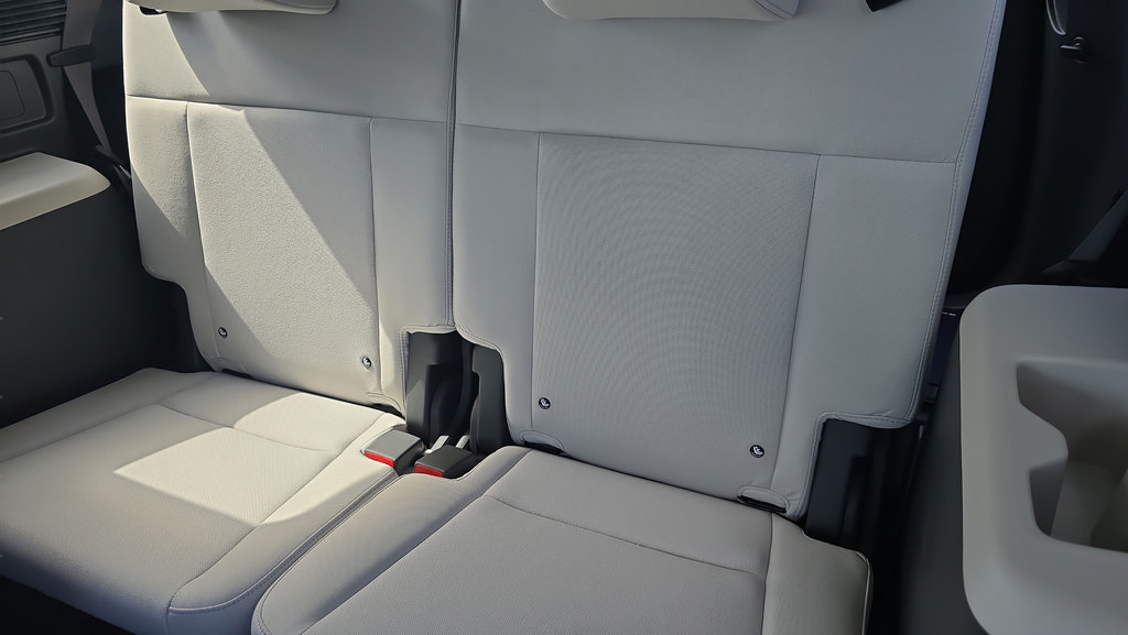 New 2026 Hyundai Santa Fe SE FWD image 11