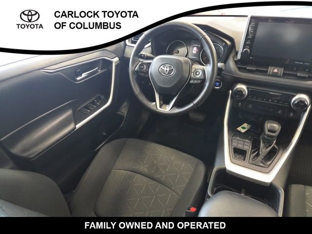 Used 2022 Toyota RAV4 XLE w/ Convenience Package image 17
