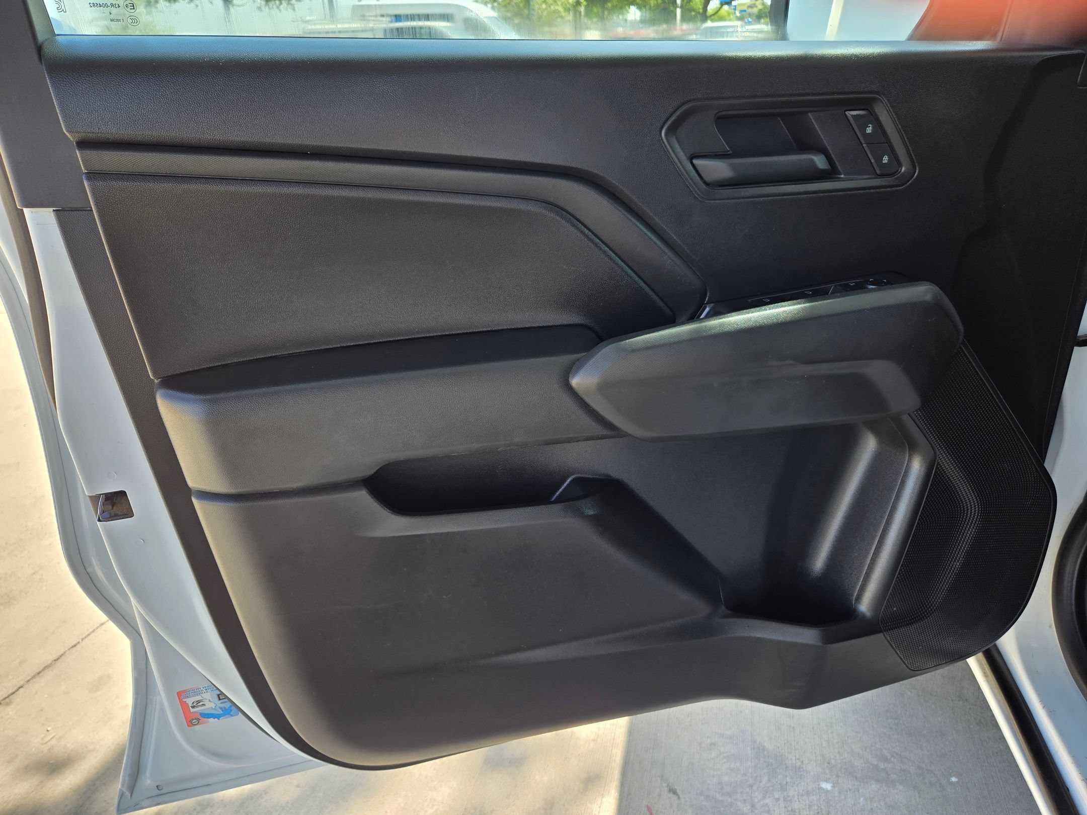 Certified 2025 Chevrolet Colorado W/T w/ Advanced Trailering Package AWD/4WD image 19