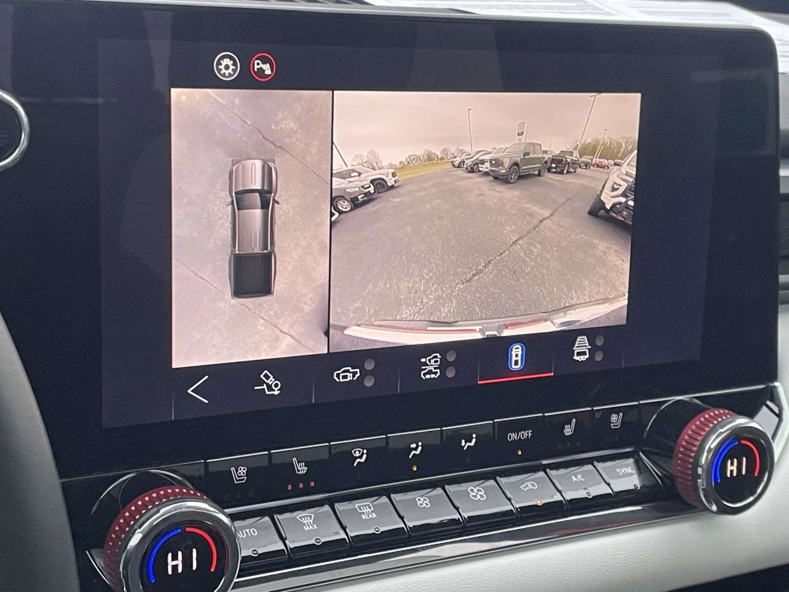 Used 2025 GMC Canyon AT4 w/ AT4X Package image 4