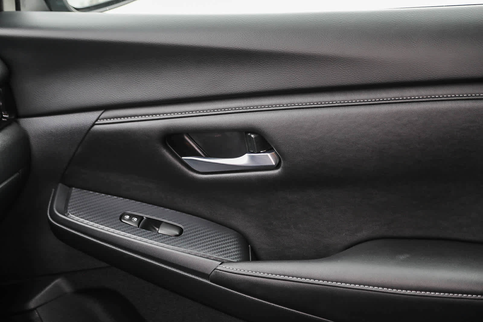 Used 2025 Nissan Sentra SV w/ All-Weather Package FWD image 21