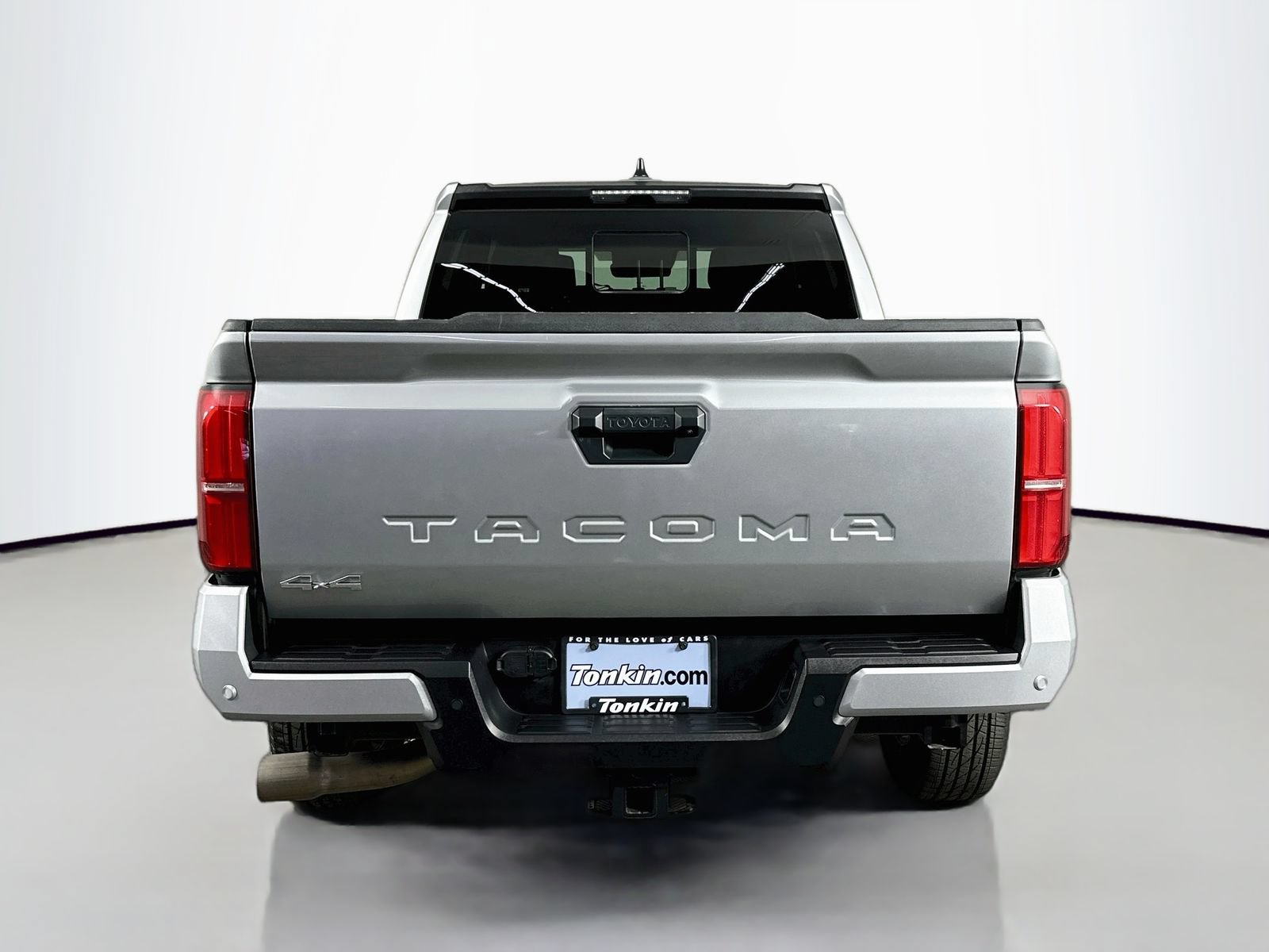 Certified 2025 Toyota Tacoma SR5 w/ SR5 Upgrade Package AWD/4WD image 6