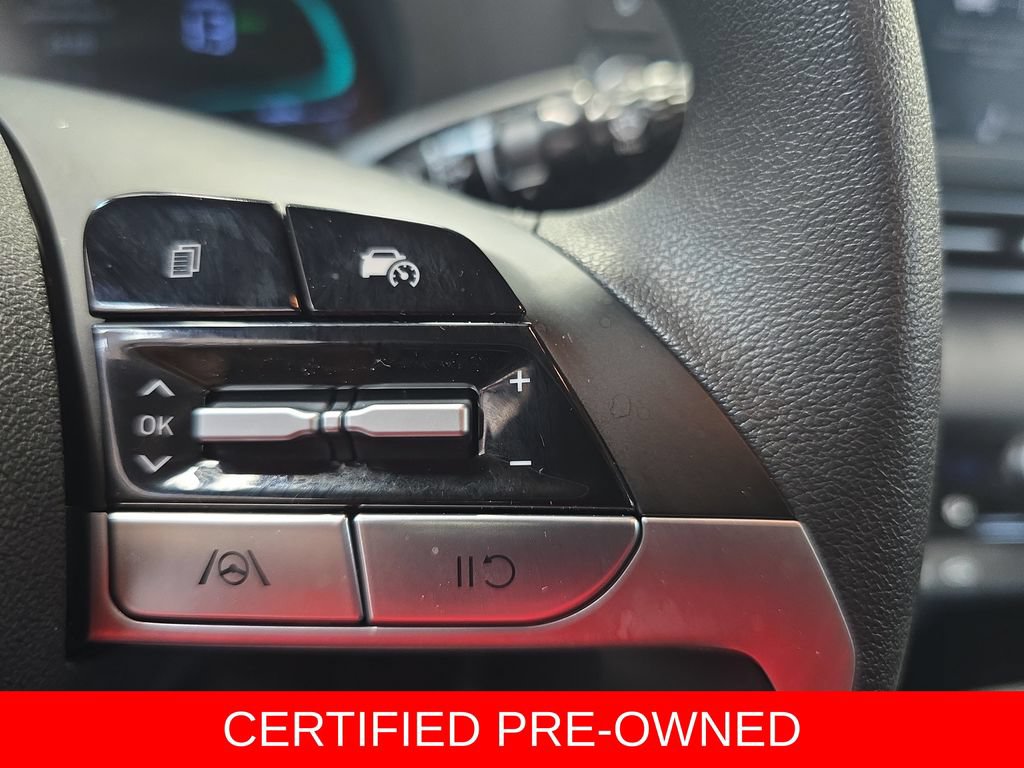 Certified 2025 Hyundai Elantra Hybrid FWD image 18