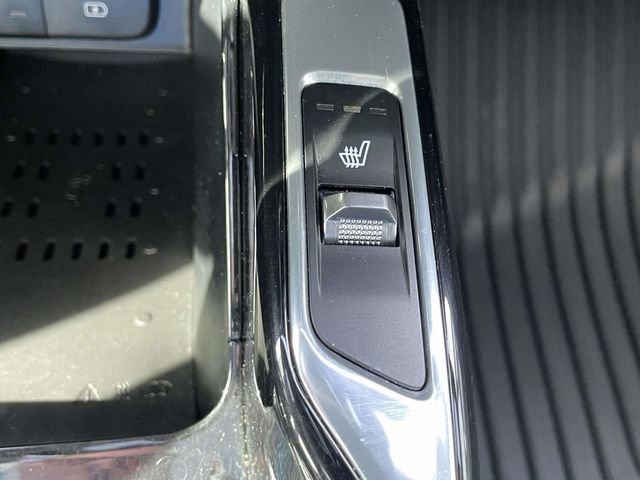 Used 2023 Kia Sorento SX image 28