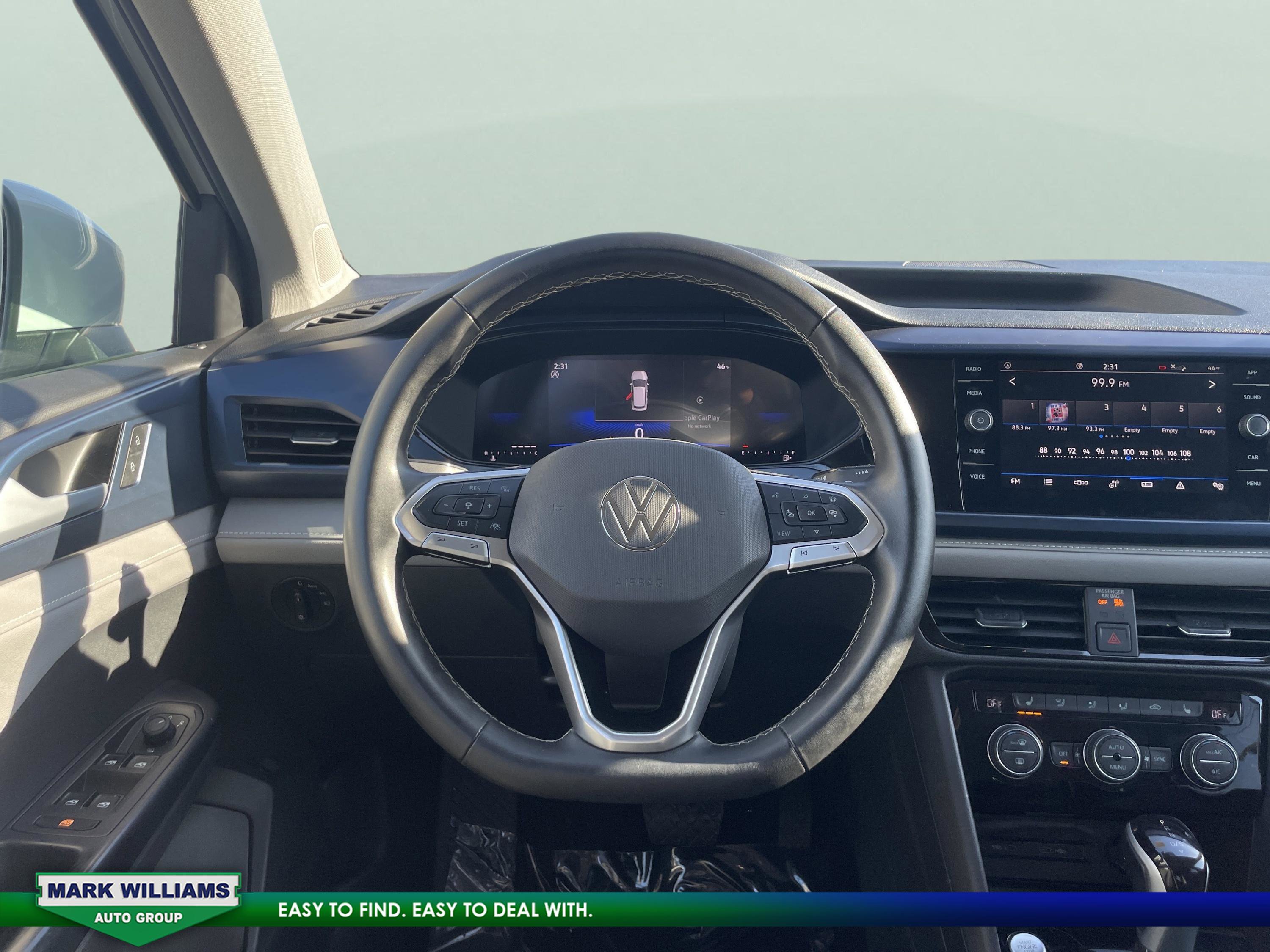 Used 2024 Volkswagen Taos SE image 27