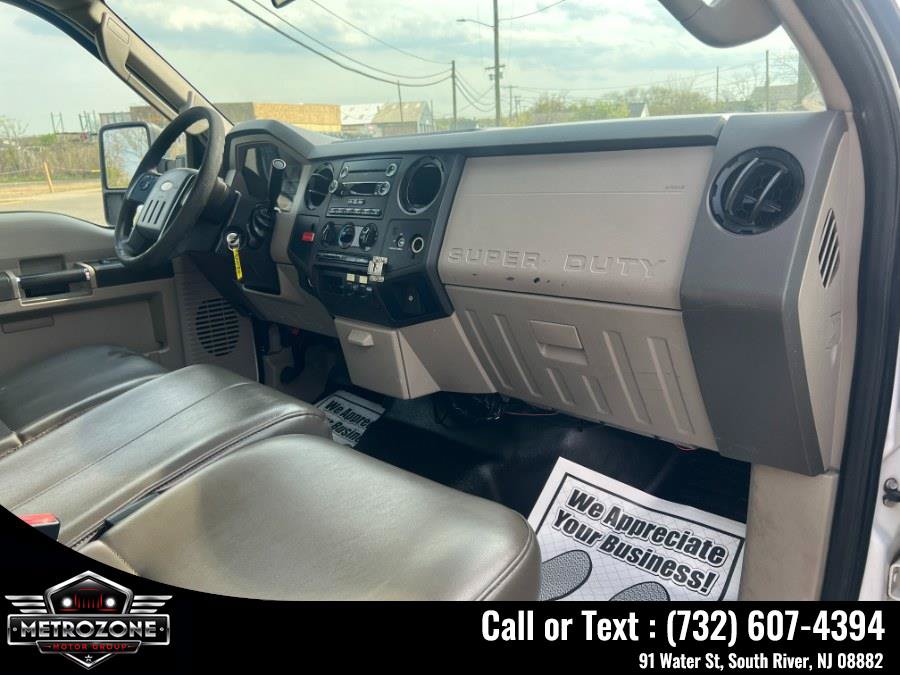 Used 2009 Ford F350 XL RWD image 19