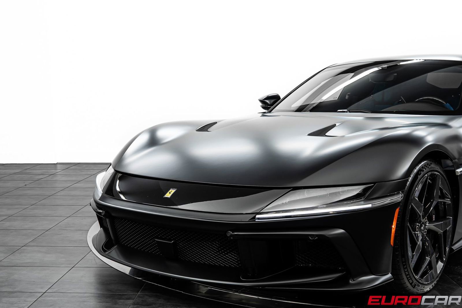 Used 2025 Ferrari 12Cilindri image 9