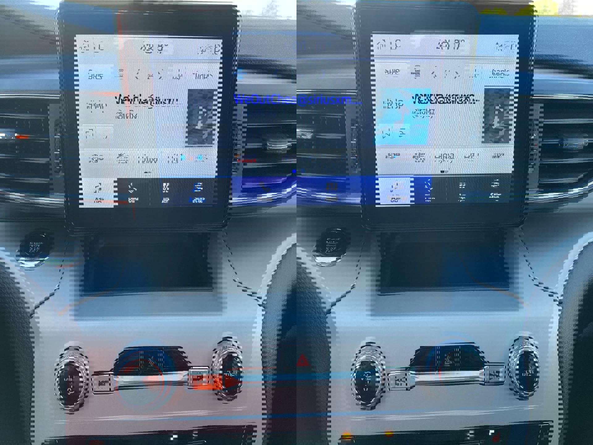 Used 2024 Ford Explorer XLT w/ Equipment Group 202A image 12