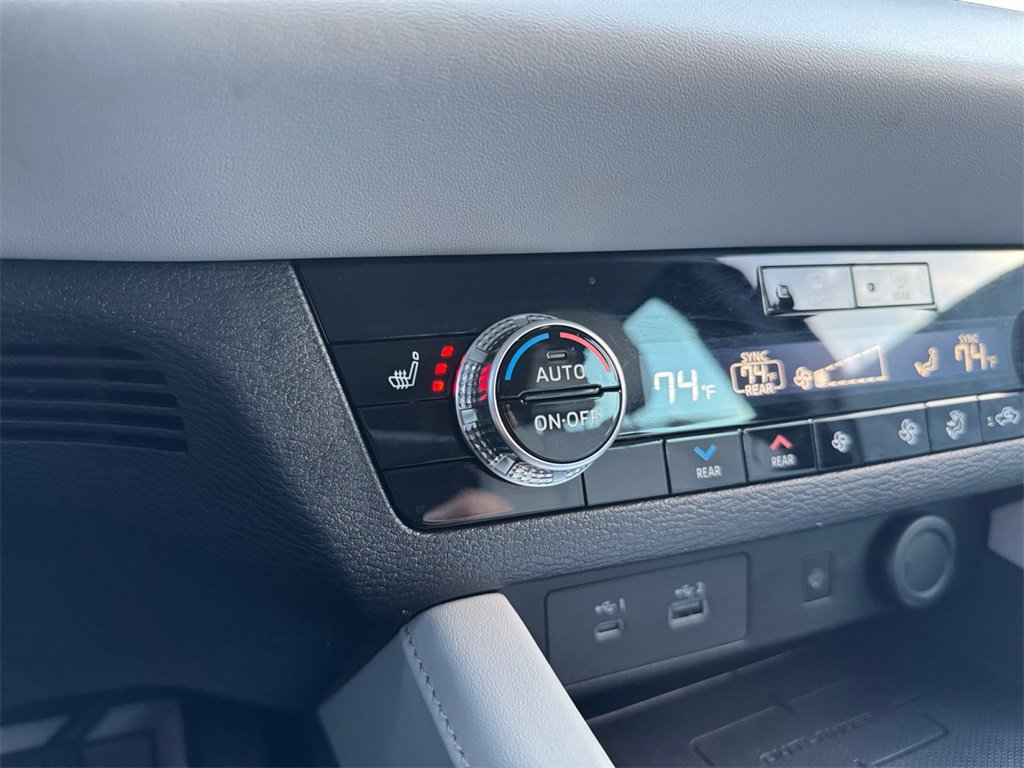 Used 2022 Mitsubishi Outlander SEL image 30